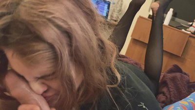 Dick akpịrị, pantyhose dọwara adọwa na ikiri ụkwụ dọwara adọwa dị mma izute